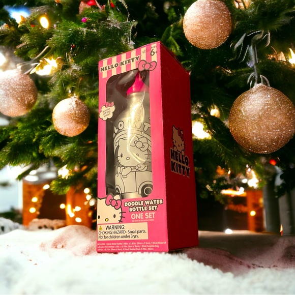 🎄Hello Kitty Doodle & Decorate Surprise Gift Bag Inside Water Bottle! - Picture 2 of 12